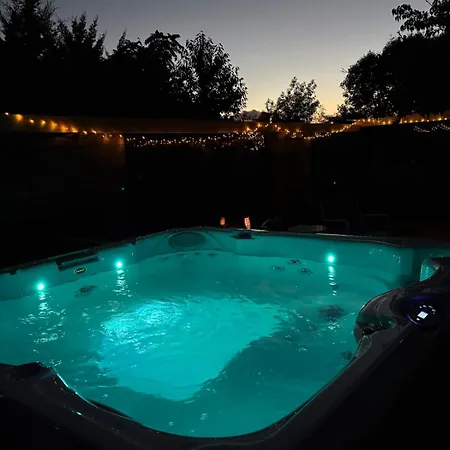 아파트 Cozy Jacuzzi Et Piscine En Haute Provence 디뉴레뱅