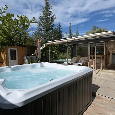 Cozy Jacuzzi Et Piscine En Haute Provence Apartment