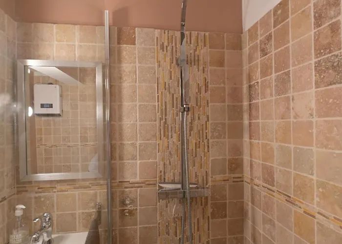 Apartment Cozy Jacuzzi Et Piscine En Haute Provence